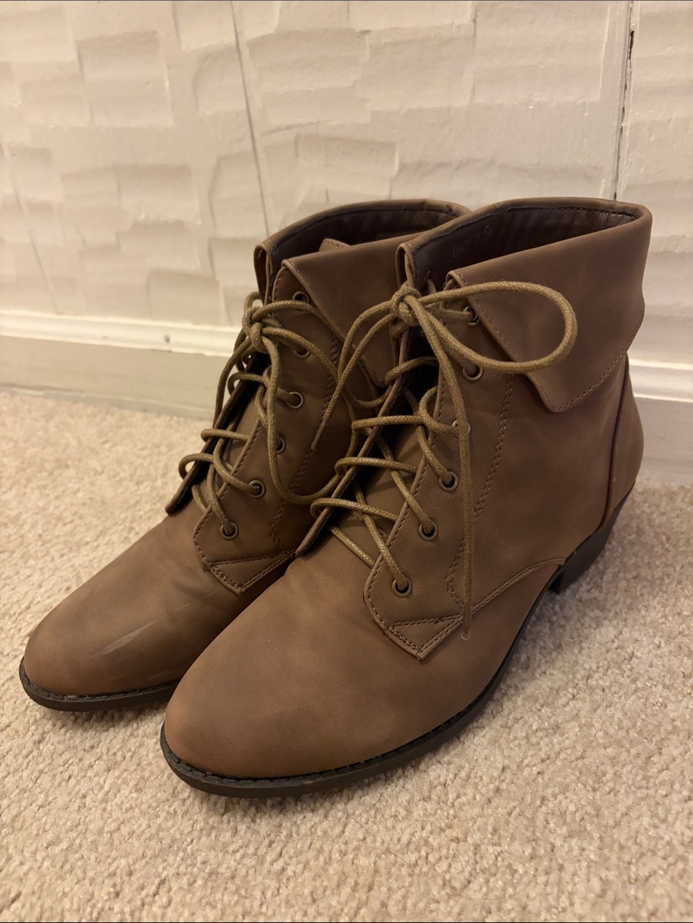 TRENDSUP Lace Up Casual Boots